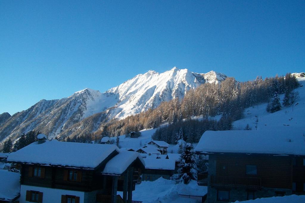 Gresil Residence Champoluc Eksteriør bilde